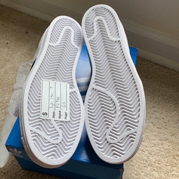 Adidas Superstar J - Picture 2 of 3